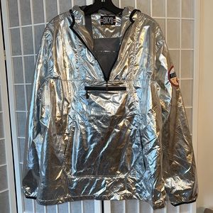 SLICKER: BKYS! SILVER HOODED, MESH LINED, NWOT